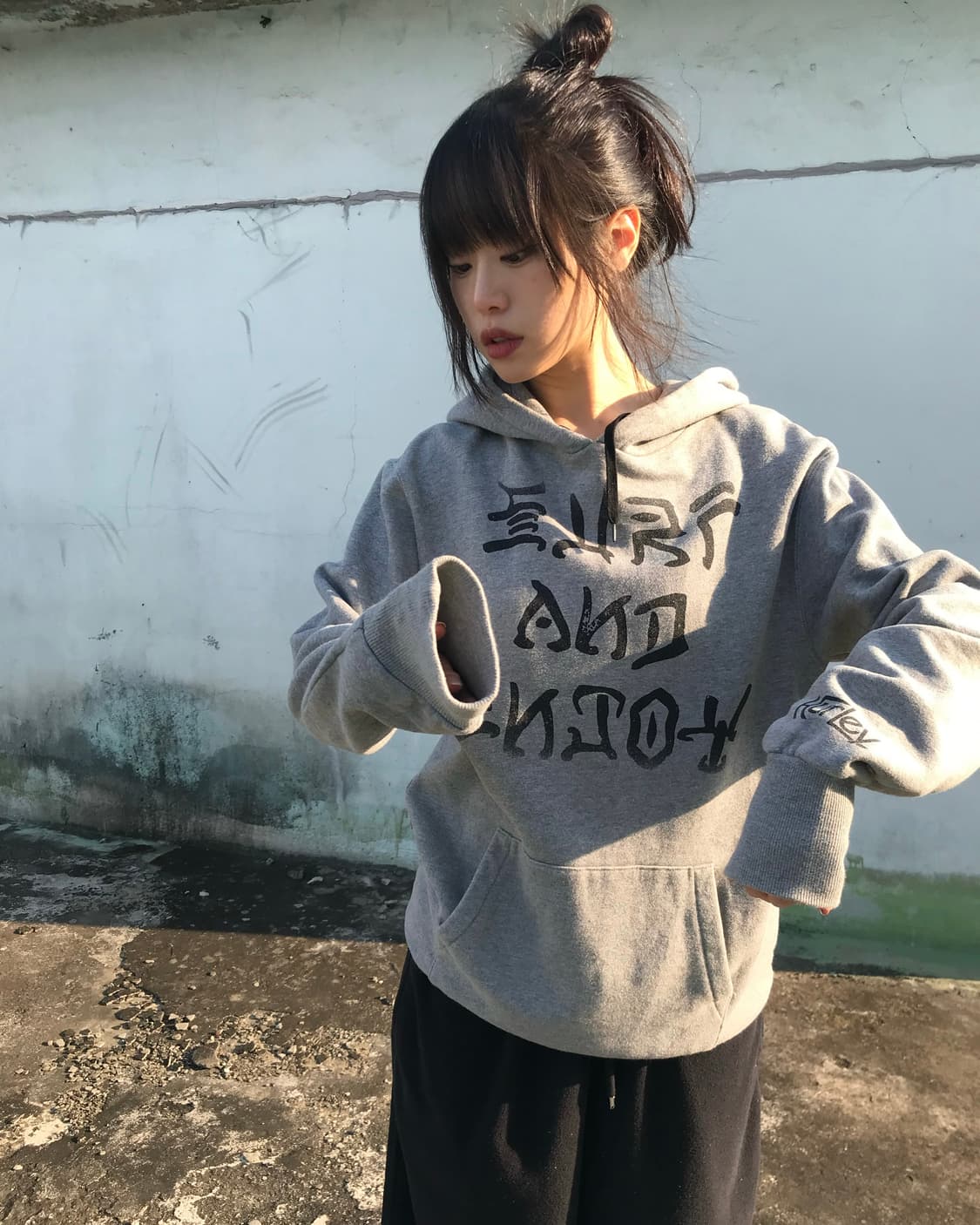 그레이 노트 그래픽 후디 상품이미지6