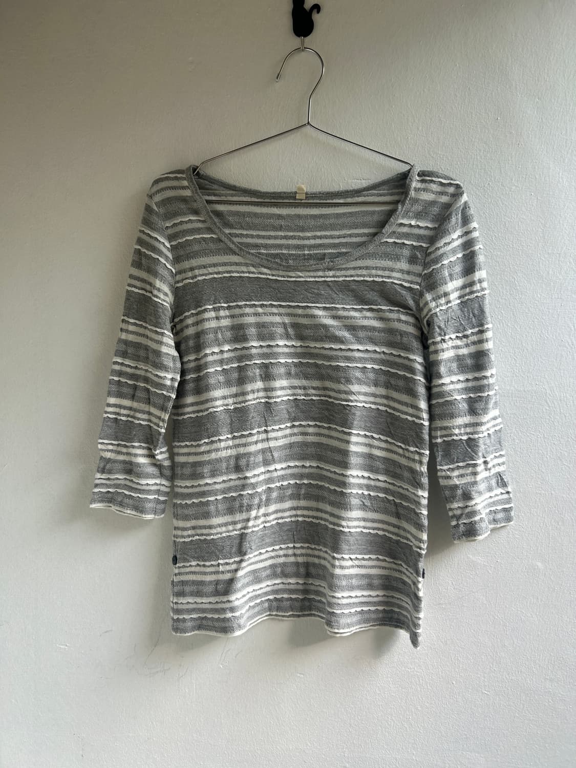 물결 스트라이프 티셔츠  상품이미지1