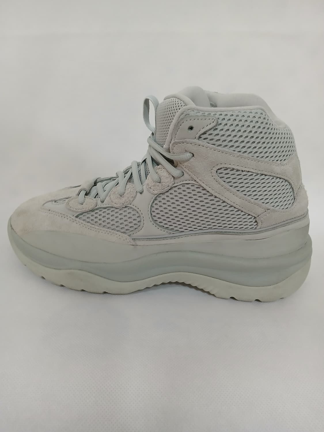 Adidas Yeezy Desert Boot Salt 상품이미지5