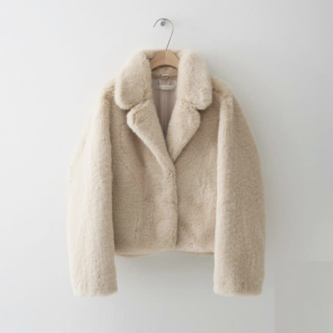 러브유쏘머치(LOVE YOU SO MUCH) 에코퍼 블루종자켓 새상품  상품이미지4