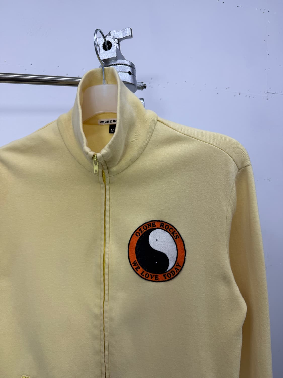 Ozone Rocks lemon tiger zip 상품이미지3