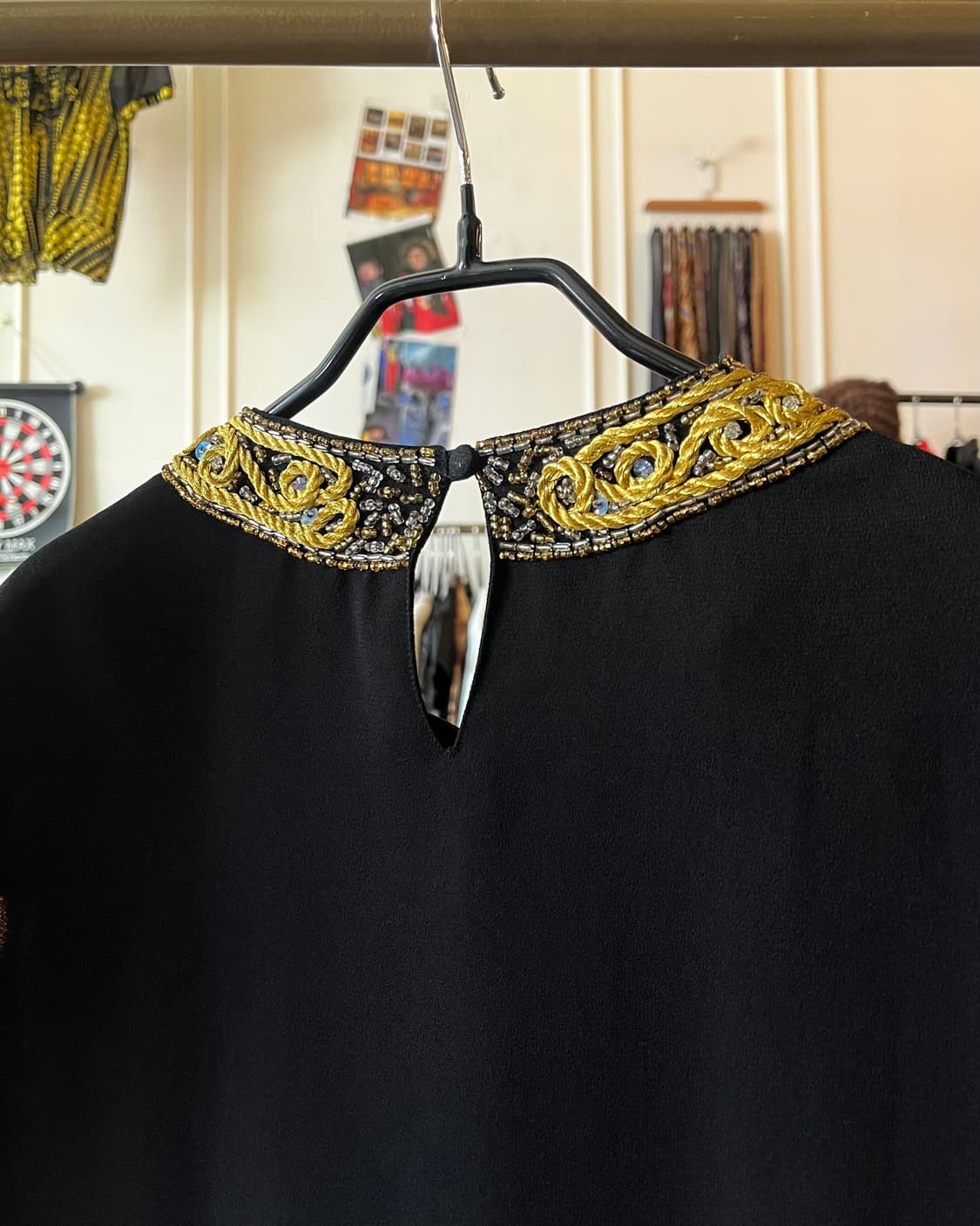 OTTO Collection Egypt Neck Sequin Top 상품이미지7