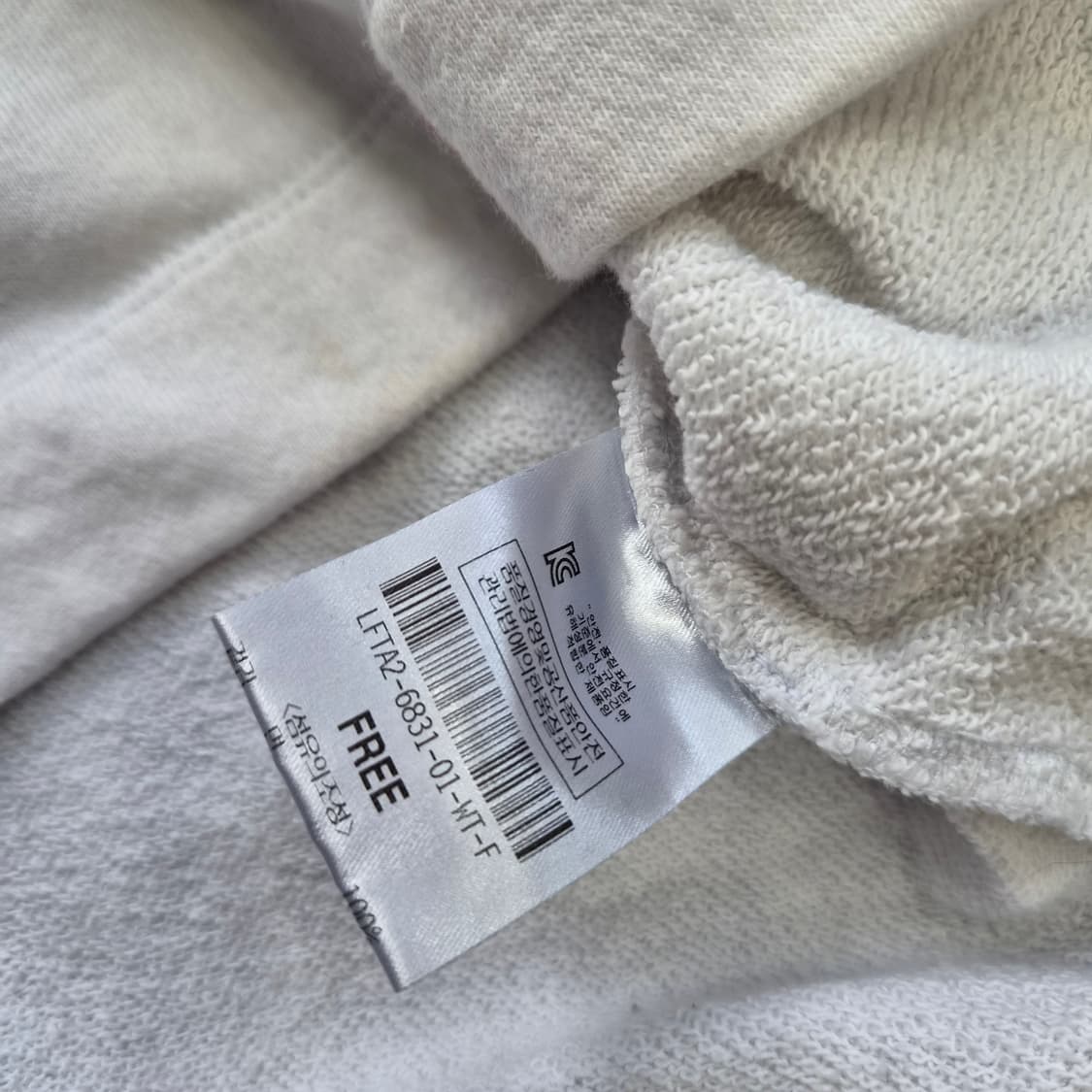 F) 럭키슈에뜨 맨투맨 티셔츠 맨투맨티 스웻셔츠 상품이미지5