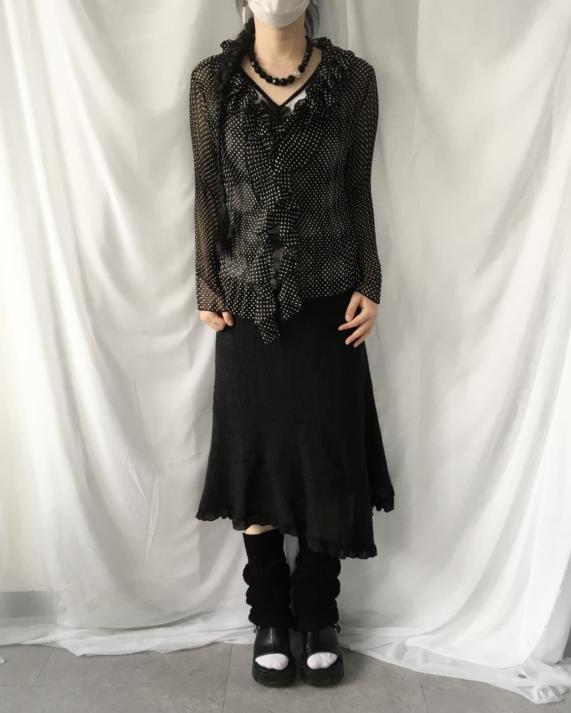 Ruffle point pleats dot pattern blouse 상품이미지1