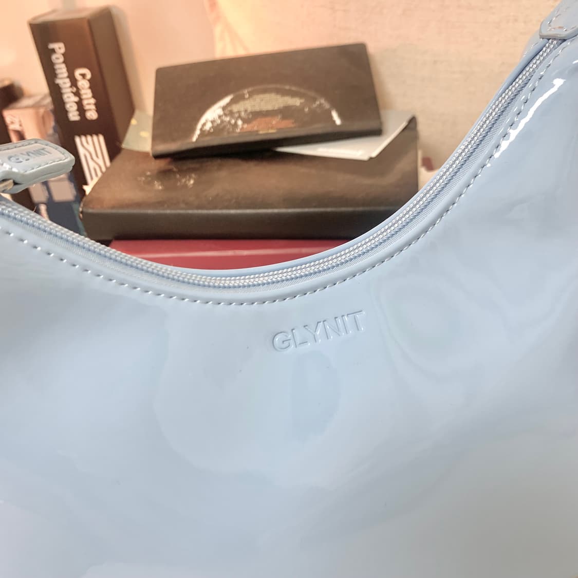 글리닛 페이턴트 파우더 블루 몰리 숄더백 새상품 가방 토트 상품이미지6
