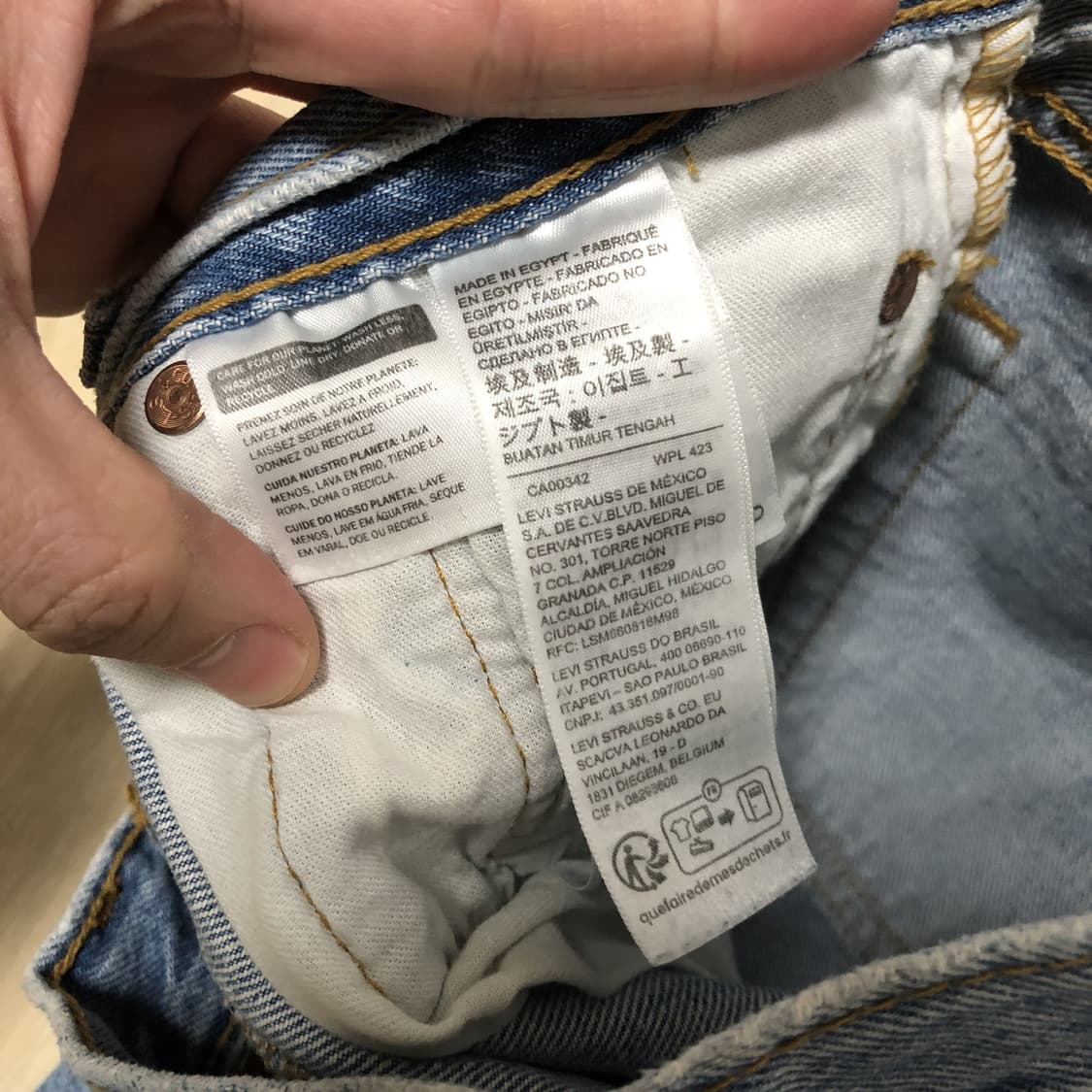 (30) 리바이스 501 스트레이트핏 연청 소프트 워시드 데님 상품이미지6