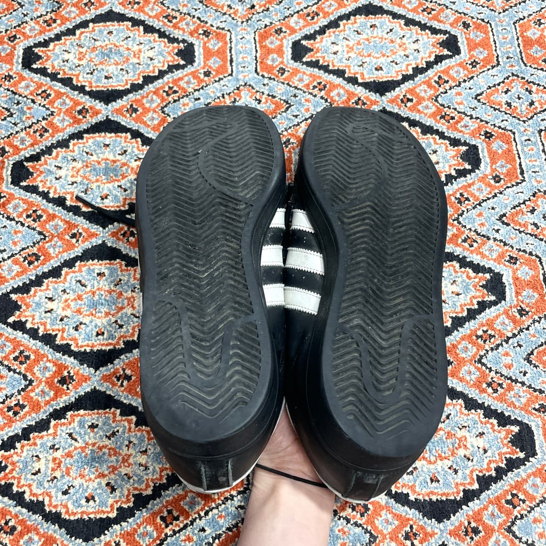 아디다스 슈퍼스타 올블랙 스니커즈 US9 상품이미지4