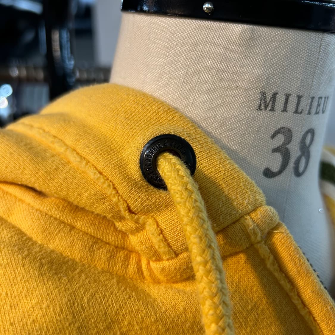 Abecrombie Yellow Zip-Up Hoodie 상품이미지3