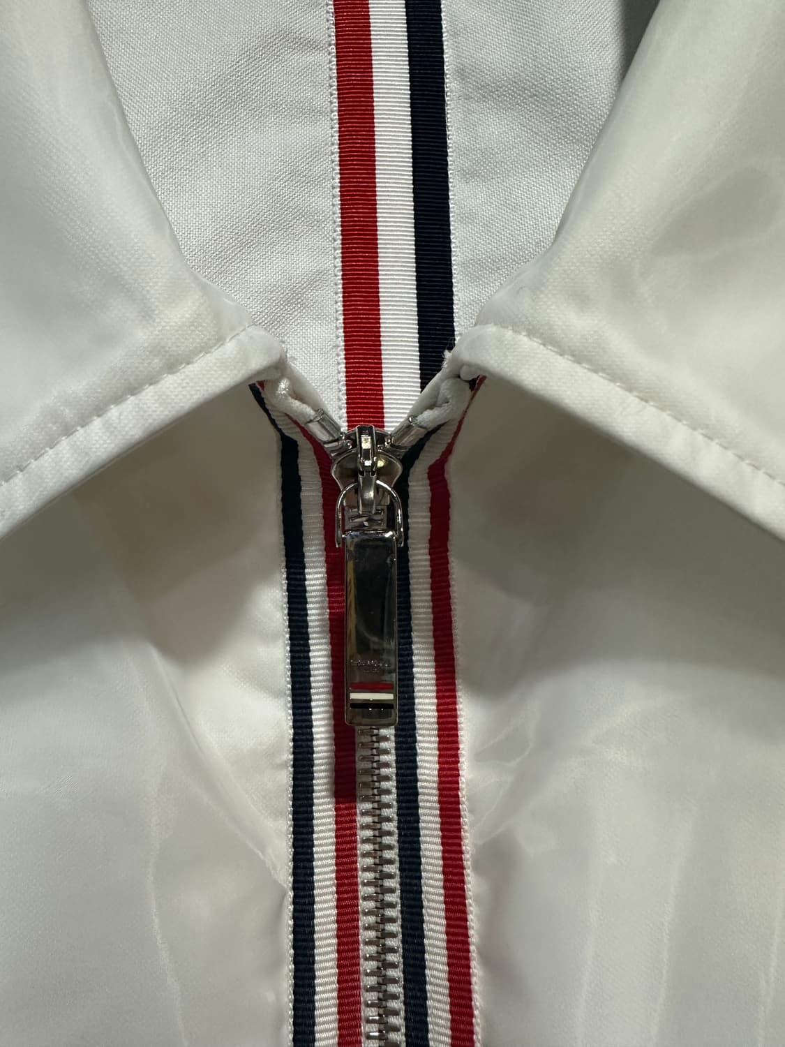 톰브라운 RWB 화이트 블루종 바람막이 5사이즈 상품이미지5