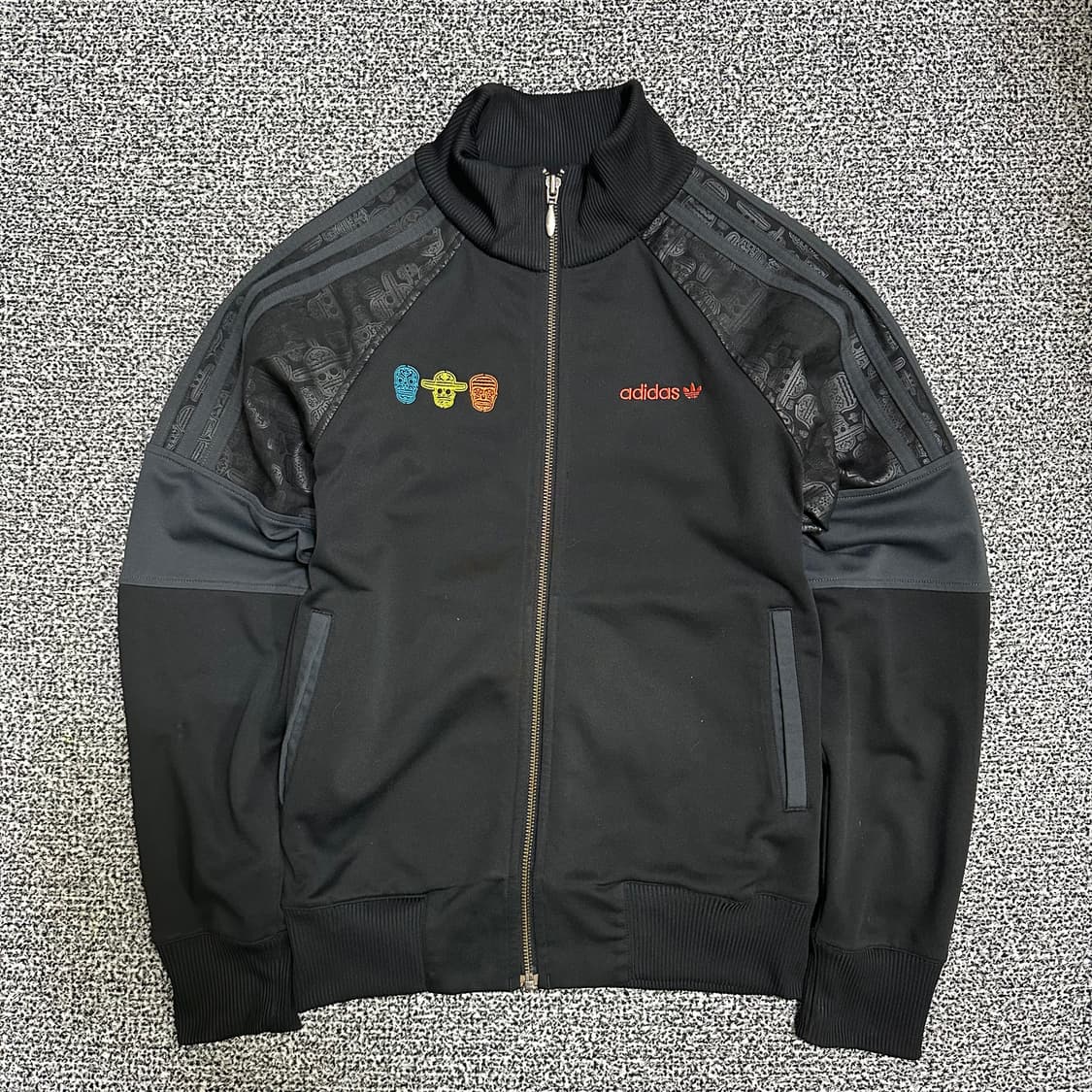 (95) 아디다스 스컬 해골 자수 트랙탑 져지 상품이미지1