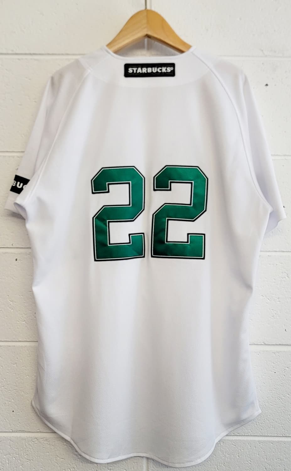 [105.XL]SSG랜더스 X 스타벅스 22주년 기념 콜라보 유니폼 상품이미지2