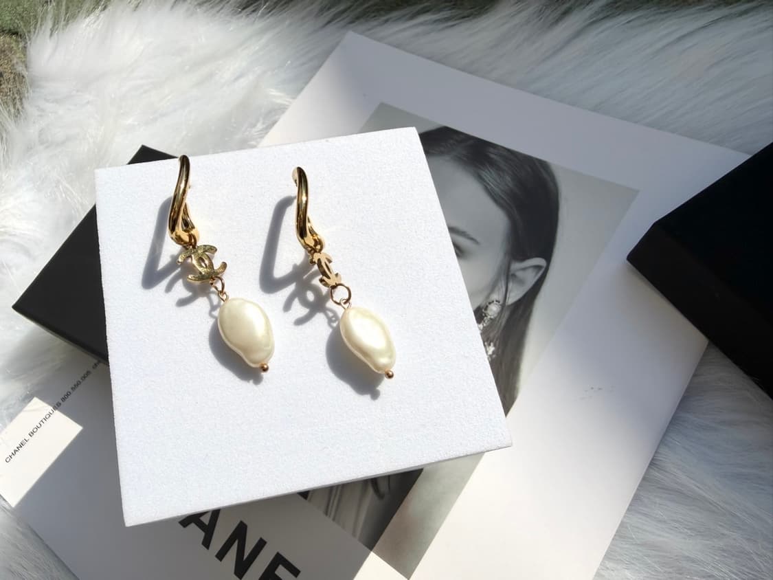 샤넬 모던 골드 진주 이어링 상품이미지5