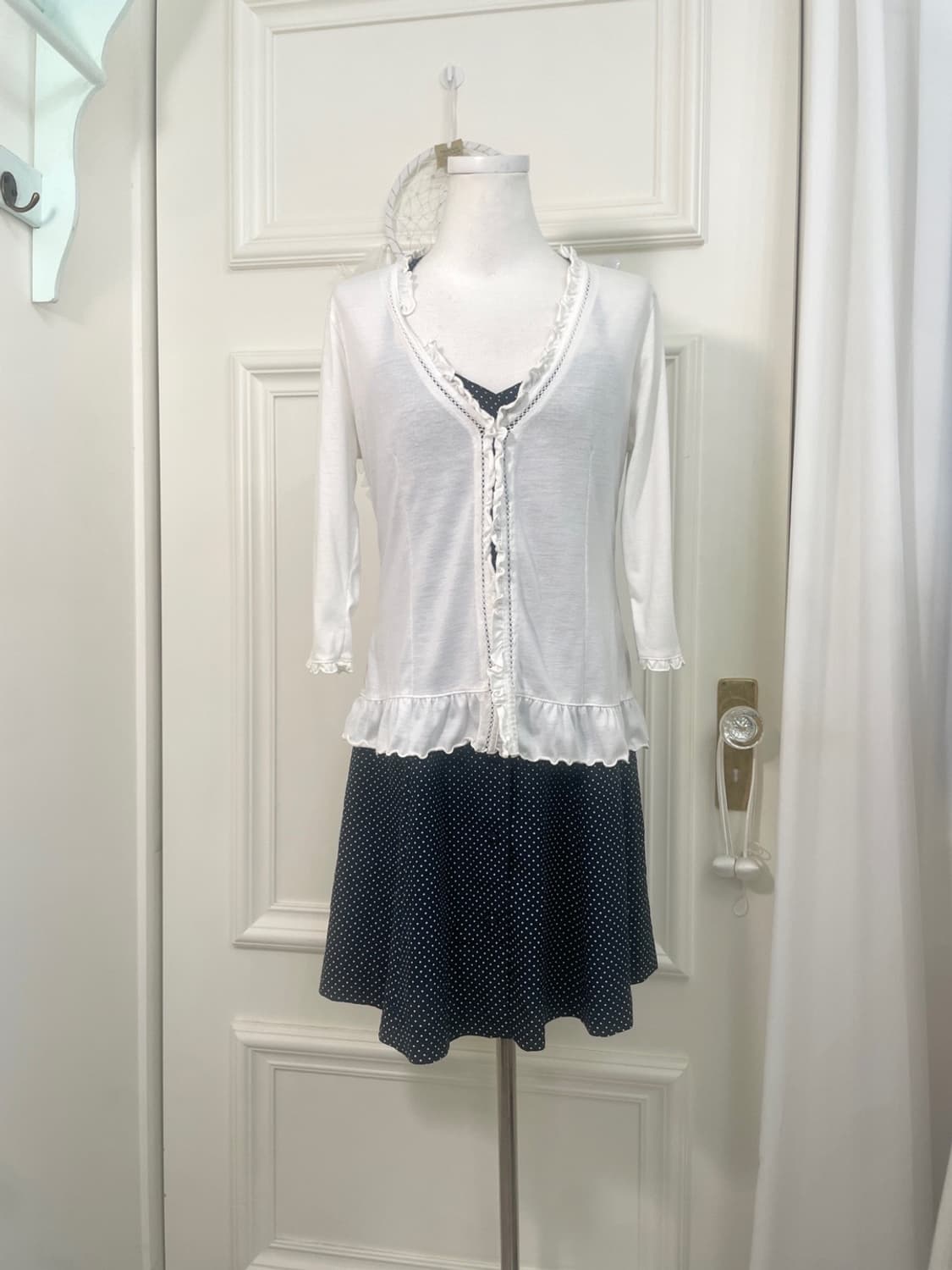 white ruffle point cotton cardigan 상품이미지2