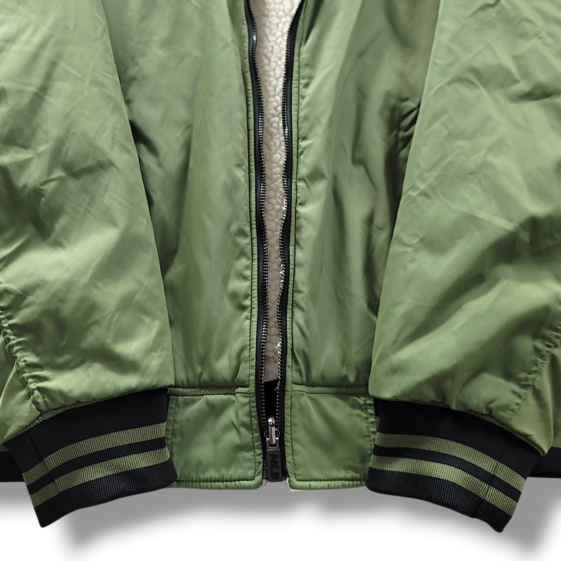 [L/100] MLB 뉴욕 양키즈 리버시블 쉐르파 바시티 자켓 상품이미지9