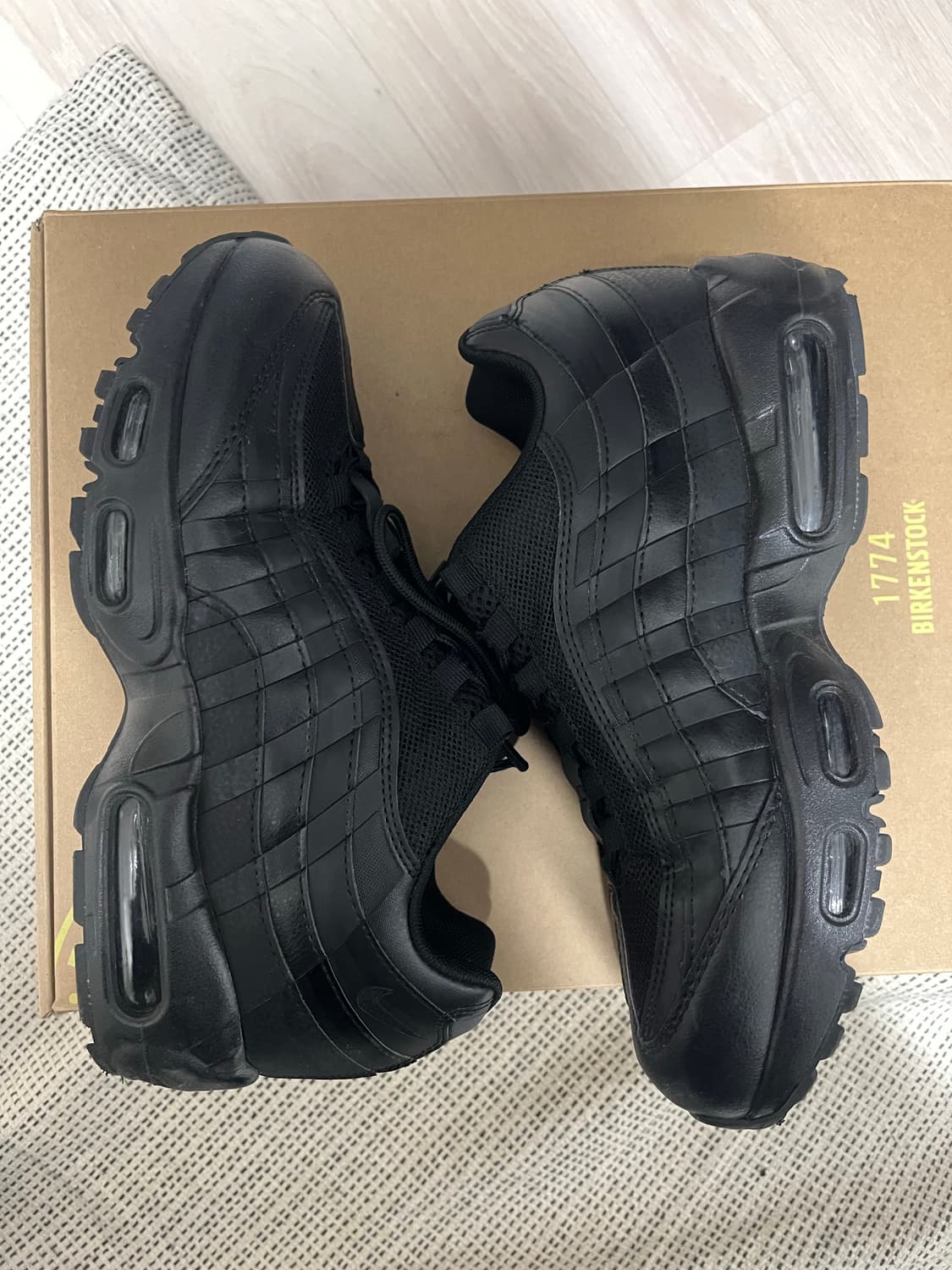 에어맥스 95 빅 버블 블랙  상품이미지2