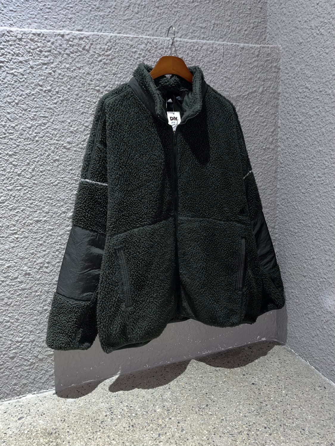 아디다스 플리스 집업 상품이미지1