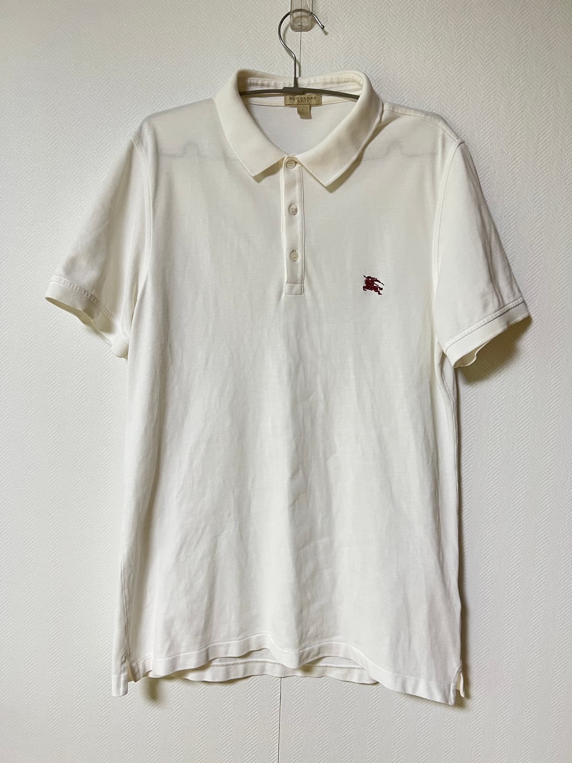 버버리 브릿 화이트 pk 카라티 L 상품이미지1