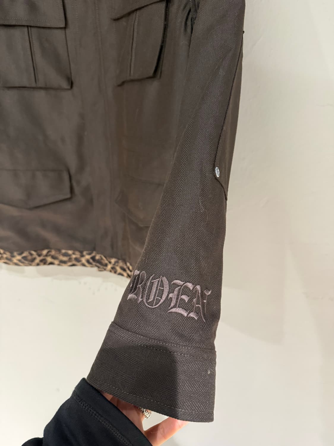 Roen multi pocket leopard point jacket 상품이미지8