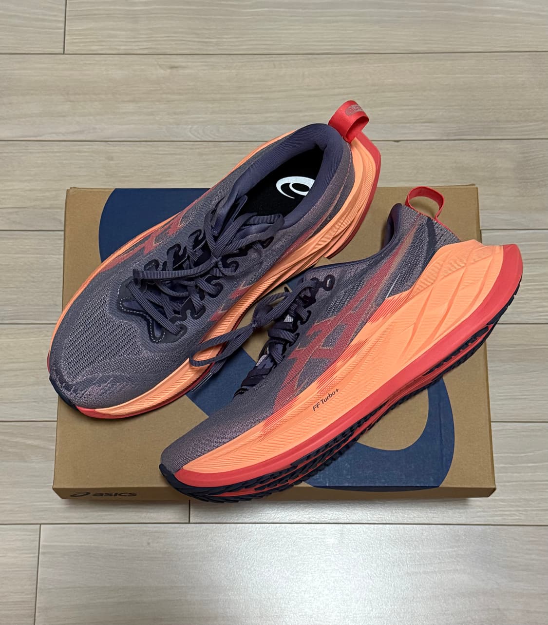 [새상품] 아식스 슈퍼블라스트2 퍼플 265사이즈 상품이미지1