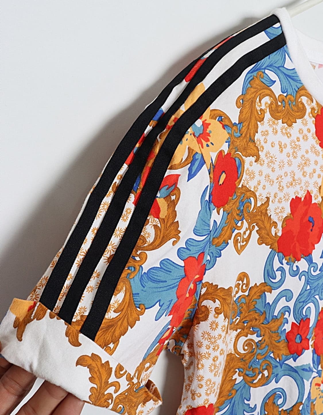 adidas Pattern Long T-Shirts 상품이미지4