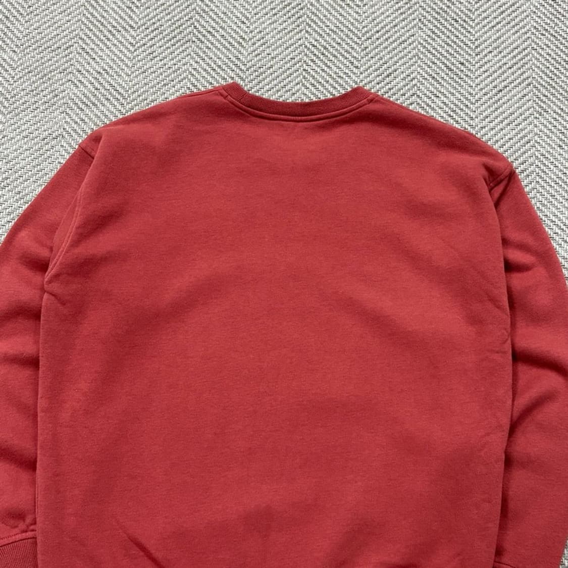 언더아머 그래픽 로고 맨투맨 v1628 상품이미지4