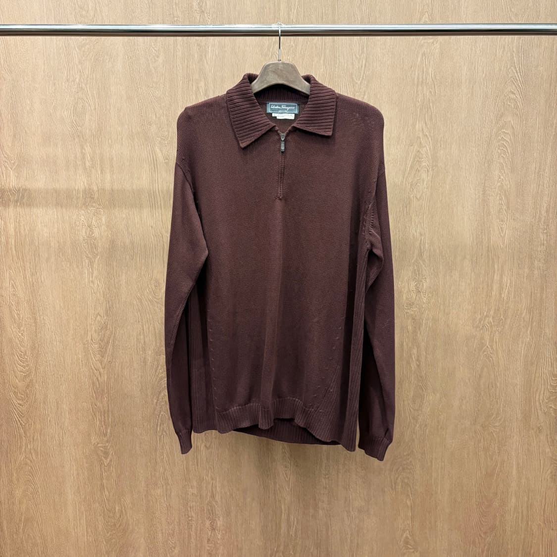 살바토레 페라가모 카라넥 코튼 긴팔 니트 하프 집업 디테일 다크 버건디 상품이미지2