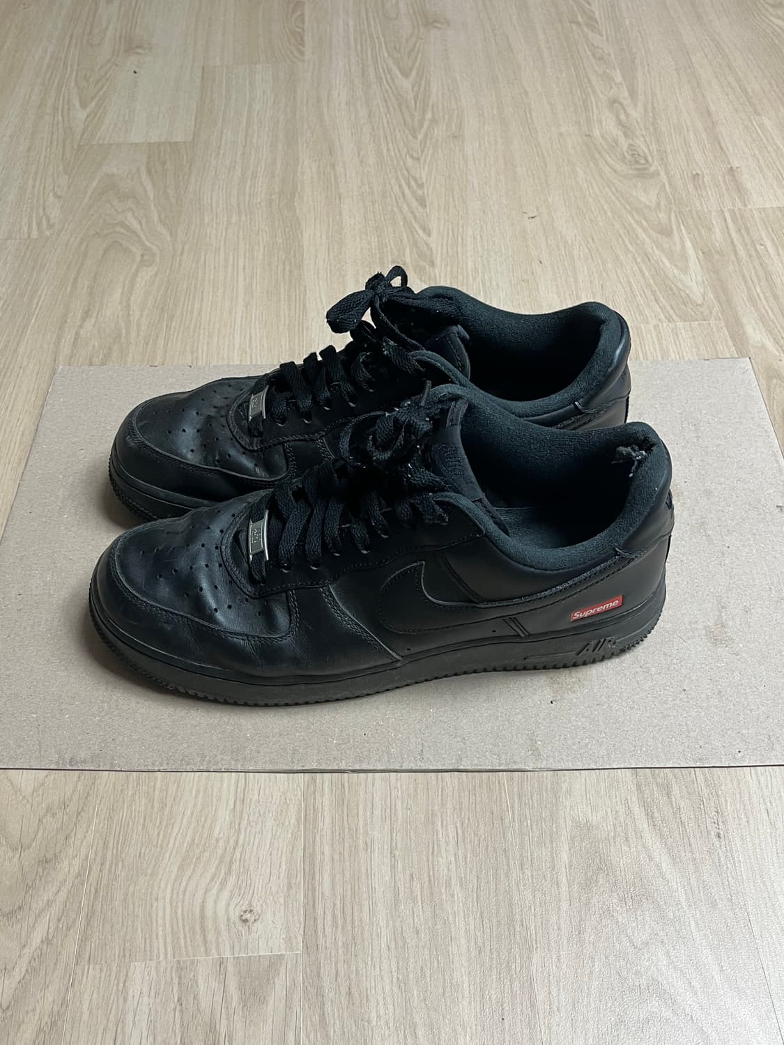 [270] 나이키 에어포스1 슈프림 블랙 상품이미지1