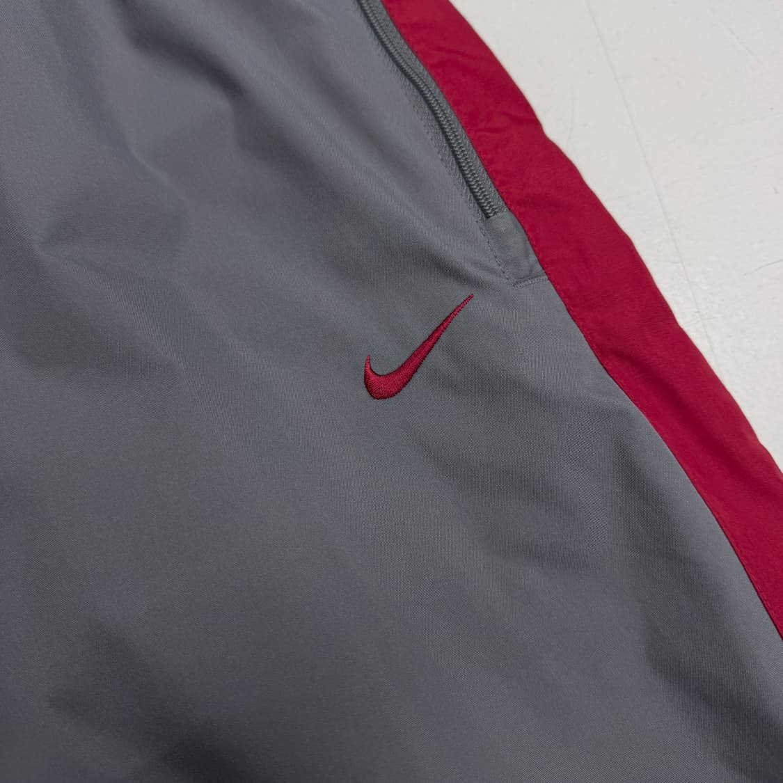 나이키 00s 스우시 올드스쿨 와이드 바람막이 트랙팬츠 상품이미지4