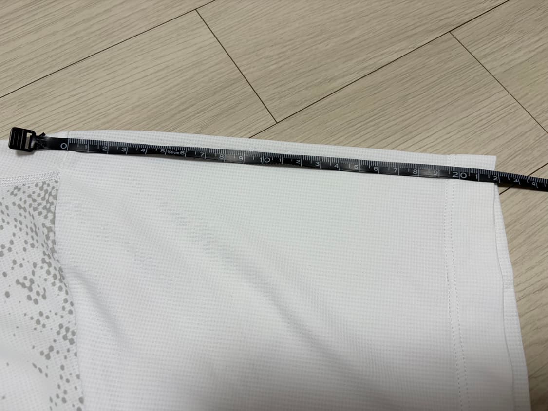 온 러닝 퍼포먼스 볼트 티셔츠 남성 S사이즈 화이트 상품이미지9