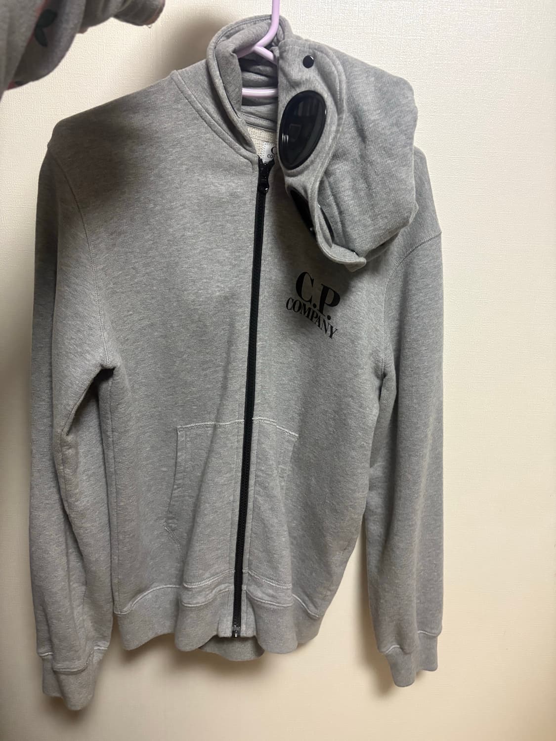 CPcompany 고글 로고 후드집업 상품이미지4