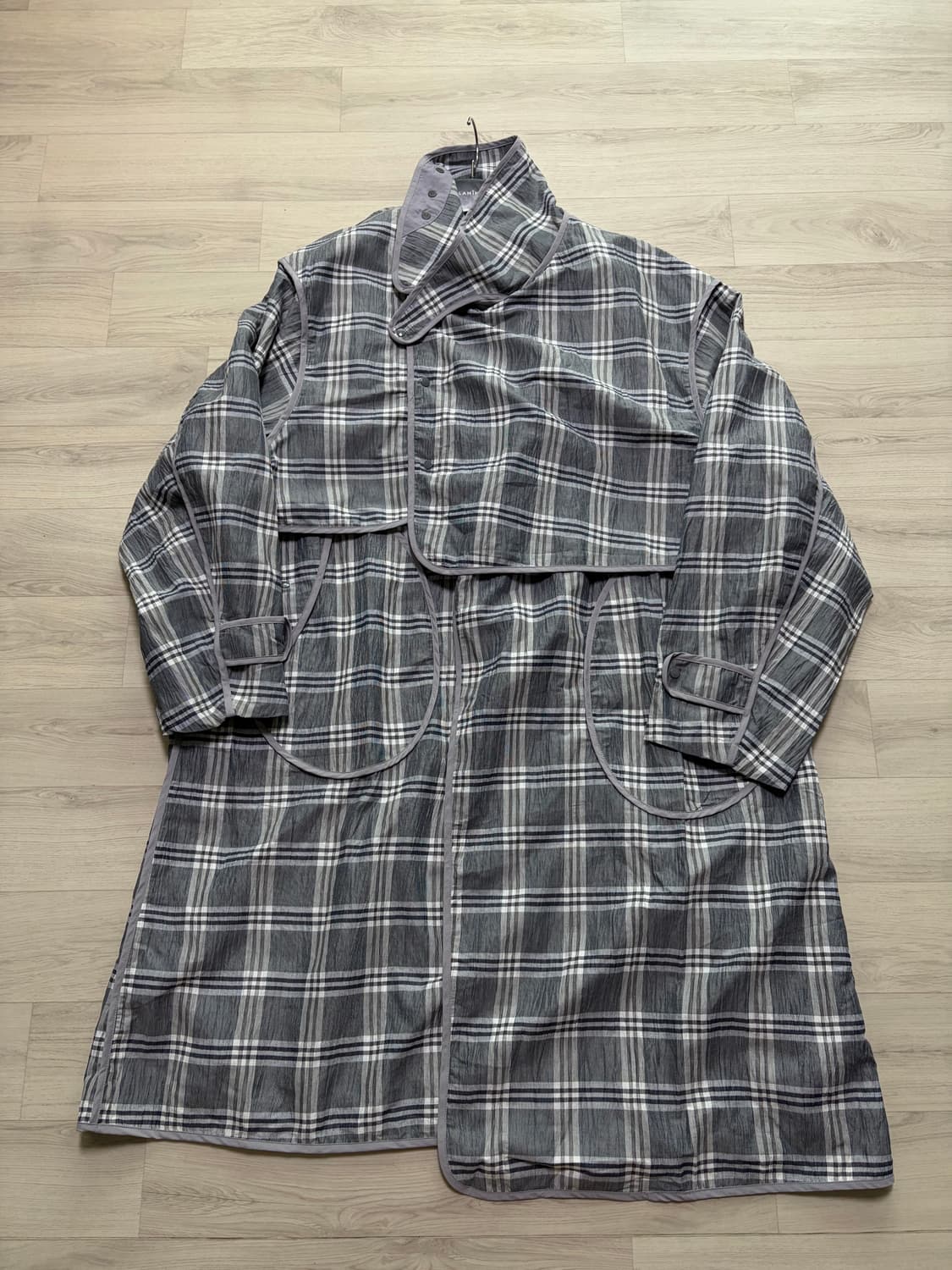 ODS 올리브드랩서비스 에어트랜치 체크 L사이즈 판매 상품이미지1