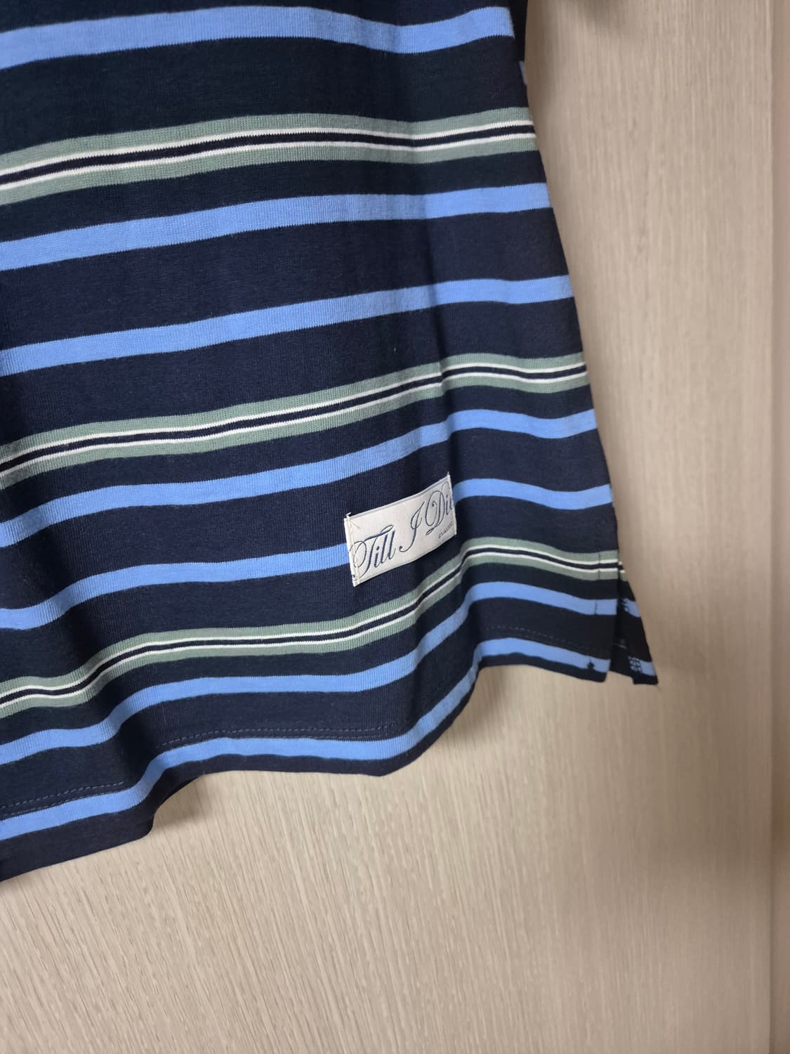 틸아이다이 브이넥 카라반팔 티셔츠 스프라이트 상품이미지5