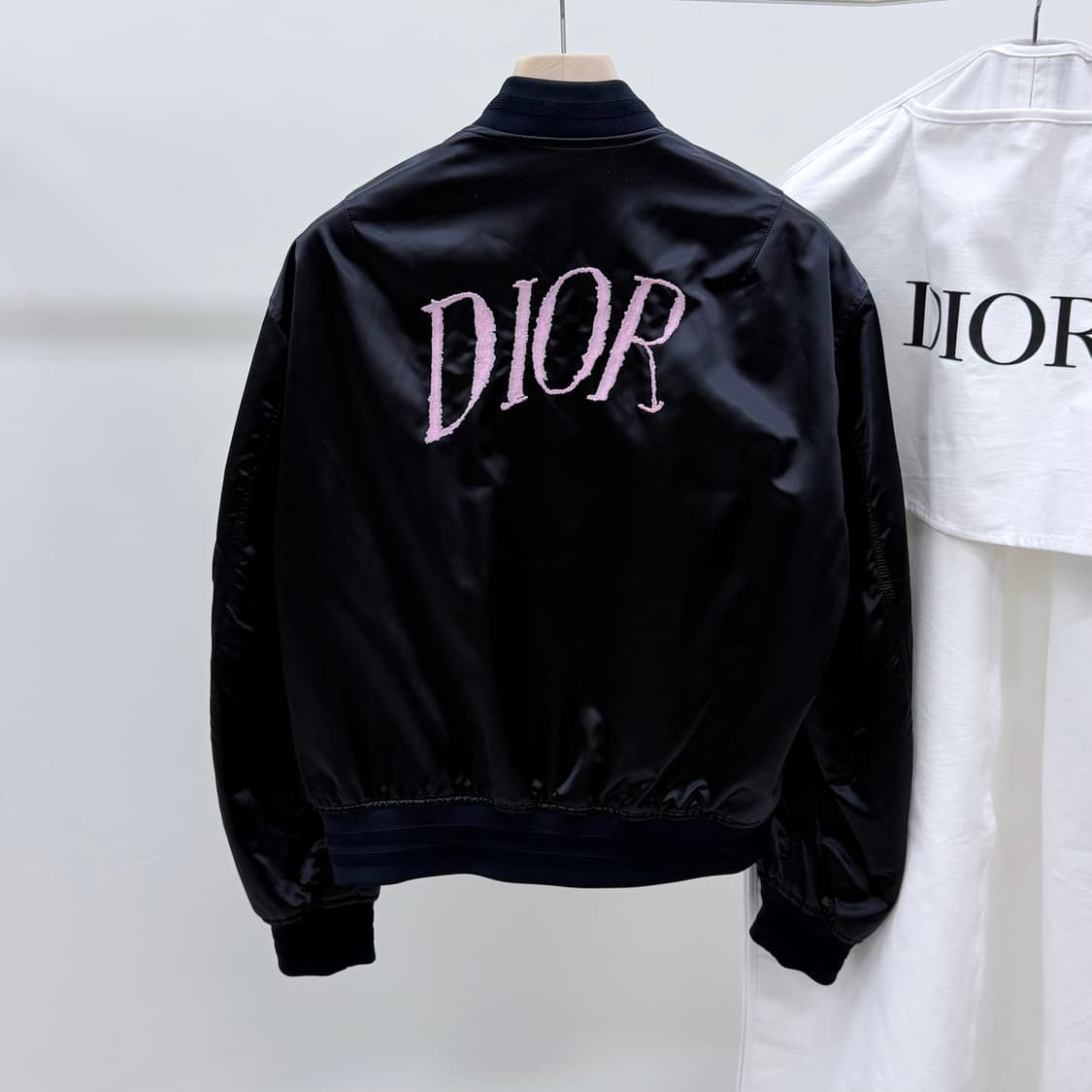 [S+급/50] 디올 X 알렉스 폭스턴 봄버 자켓 블랙 상품이미지1