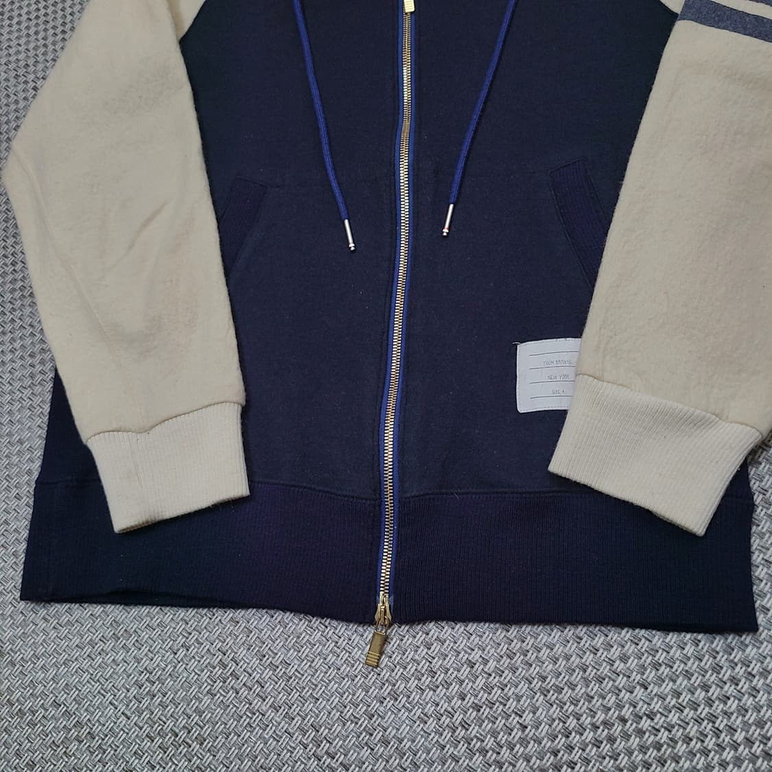 [4size] 톰브라운 울 사선 후드집업 상품이미지4