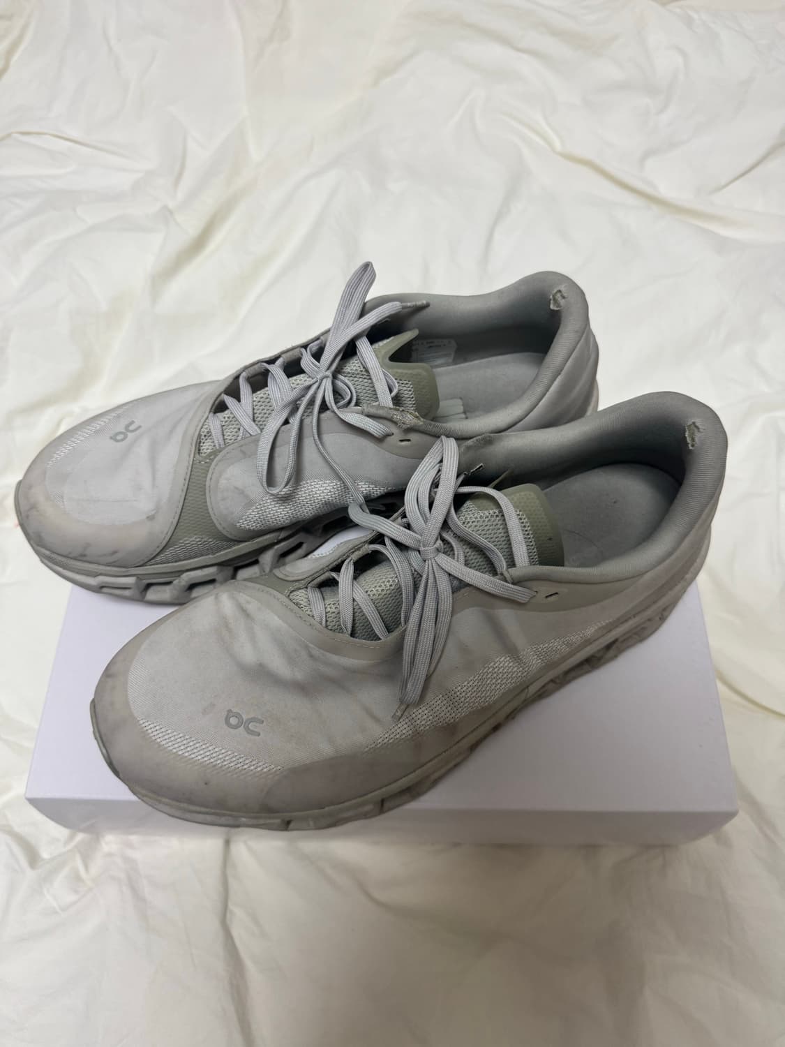 온 러닝 x 파프 클라우드몬스터 2 문더스트 초크 295 상품이미지1