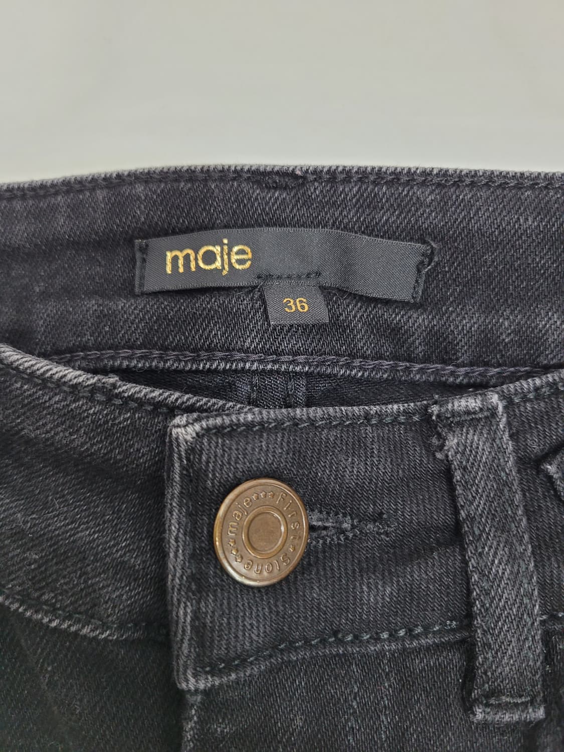 maje 마쥬 부추컷 블랙진 데님 청바지  / 여 36 (55)

 상품이미지6