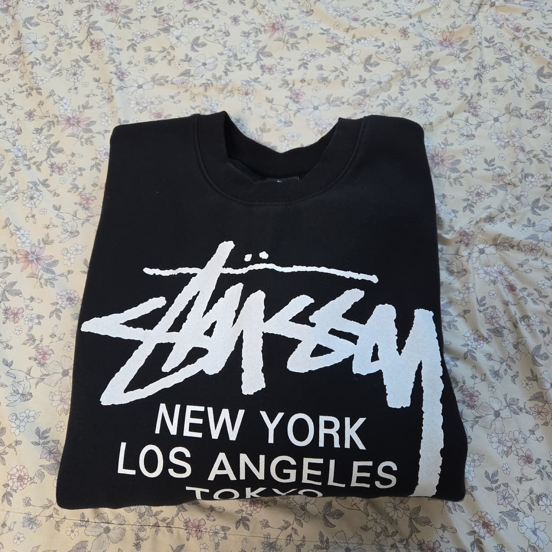 스투시 월드투어 맨투맨 XL 상품이미지4