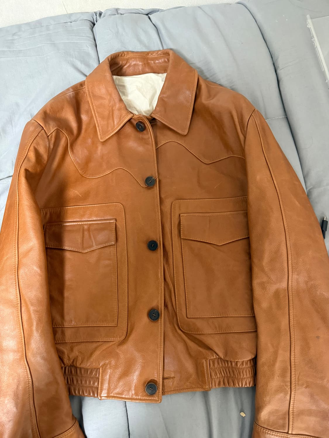 Stu office 커브드 레더 자켓 상품이미지1