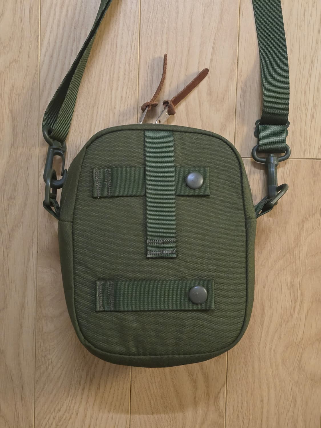 Gregory 그레고리 퀵 패티드 포켓 크로스백 카키 상품이미지3