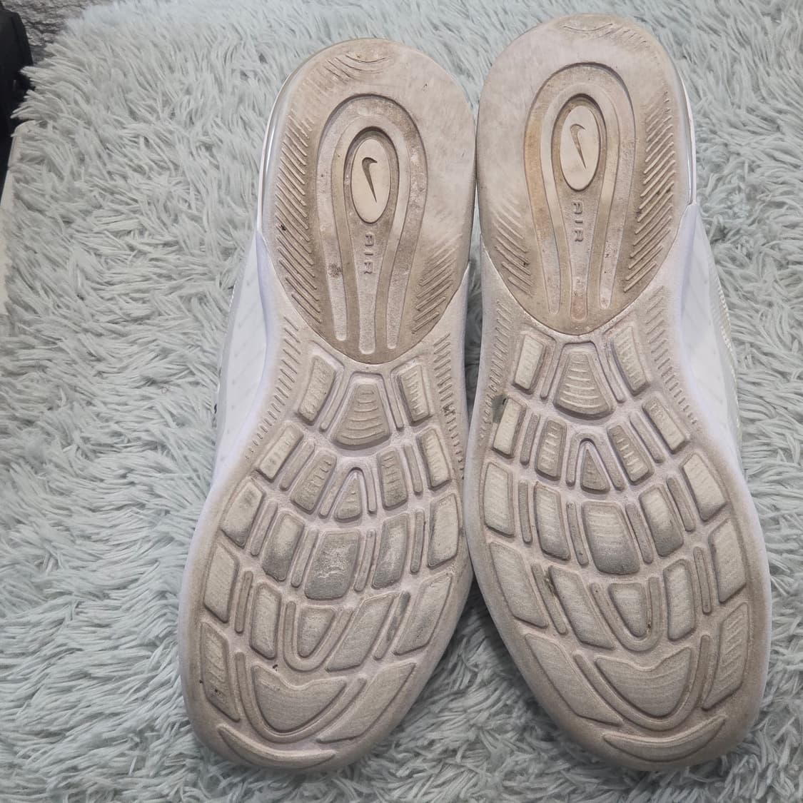 6a-19:나이키 에어맥스 엑시스 화이트 235mm 상품이미지9