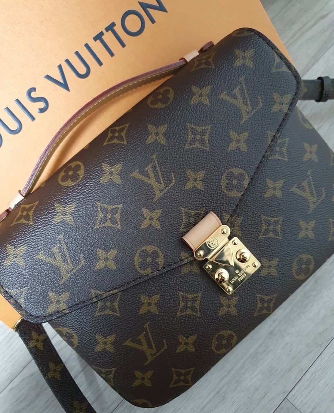 루이비통 포쉐트메티스 상품이미지2