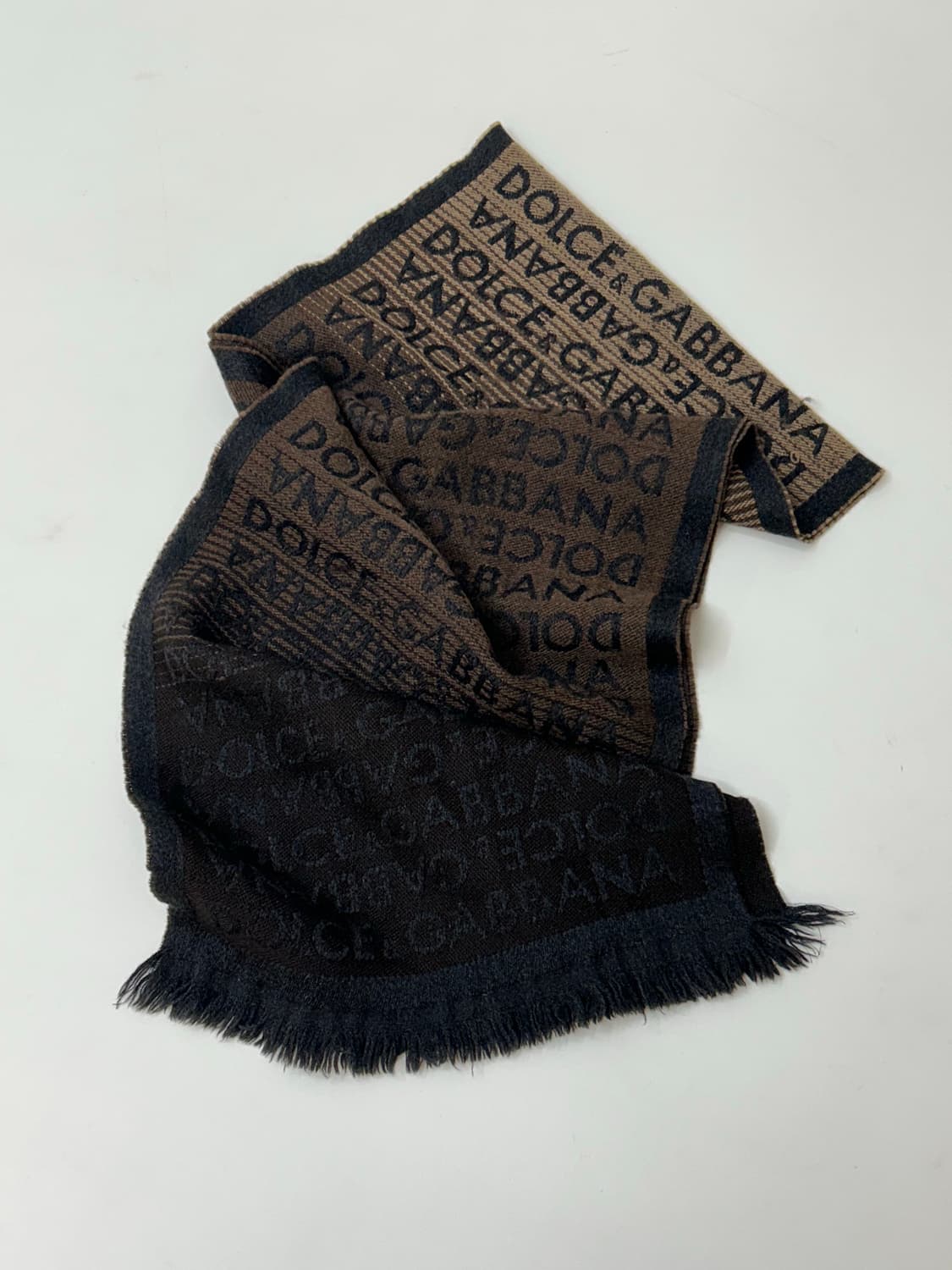 Dolce&Gabbama 돌체앤가바나 머플러 상품이미지1