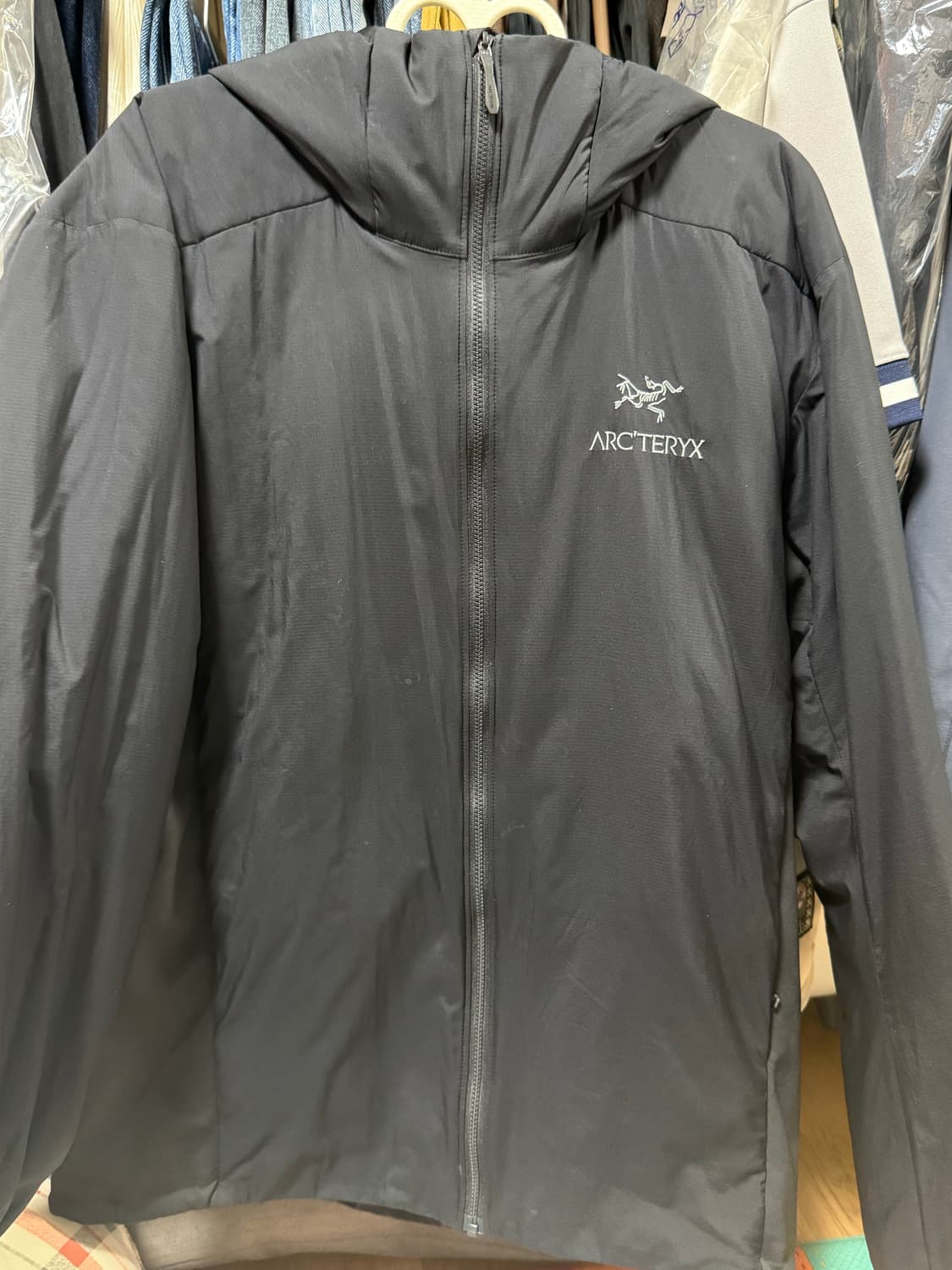 아크테릭스 아톰 LT 후디 블랙 상품이미지1