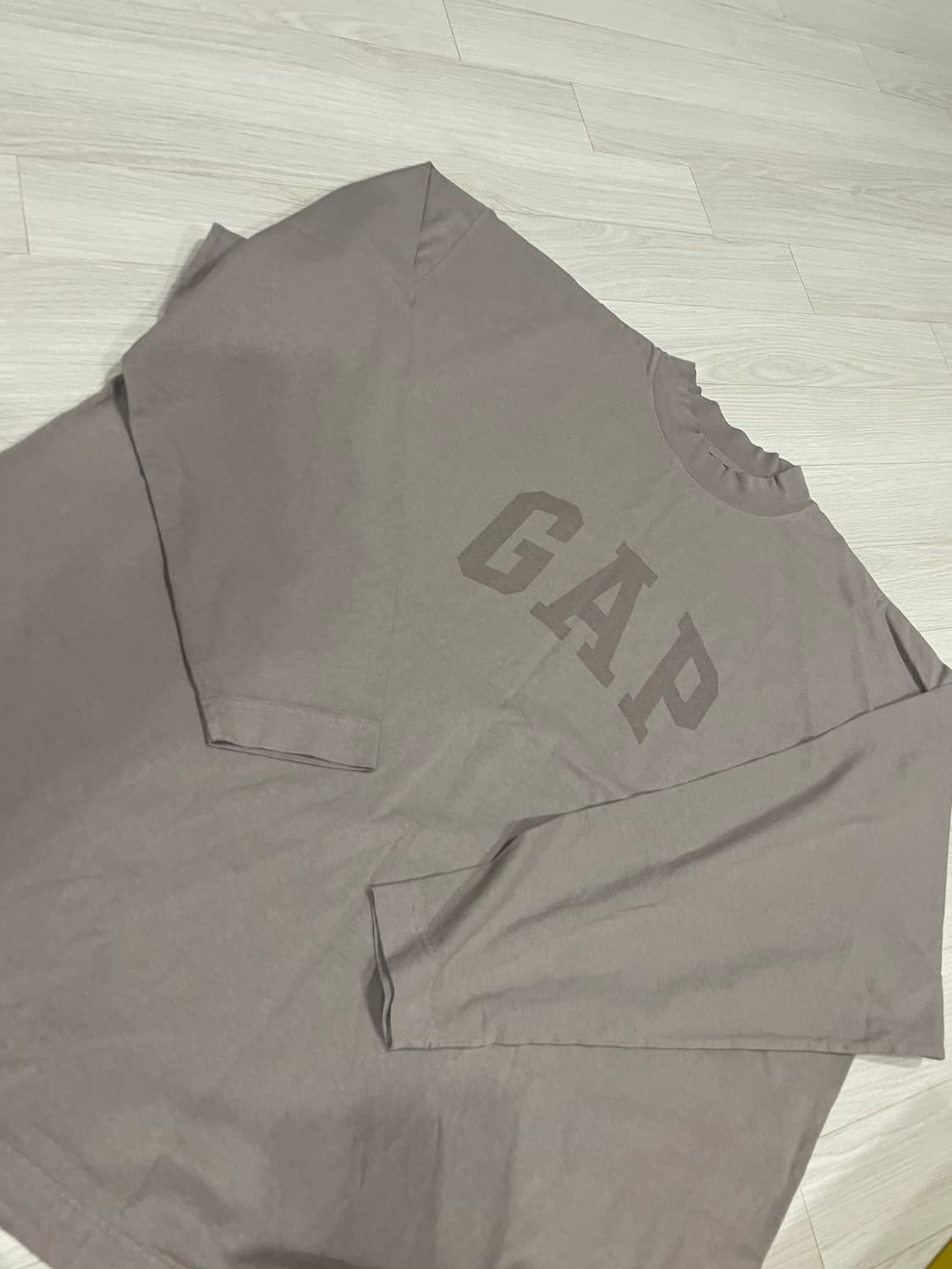Yeezy Gap Engineered (이지 갭 롱슬리브) 상품이미지2