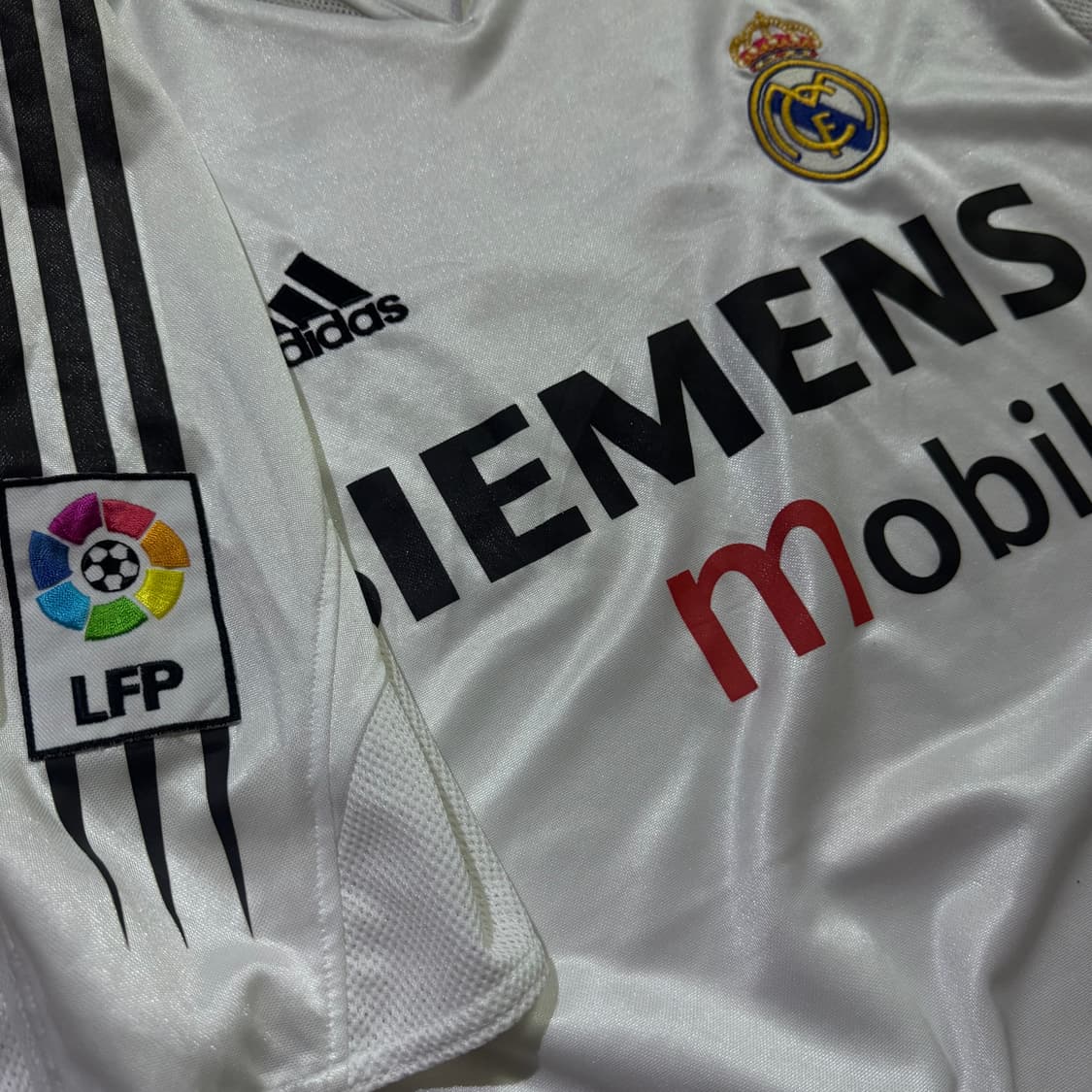 04-05 아디다스 레알 마드리드 NO.7 라울 홈 유니폼  상품이미지4