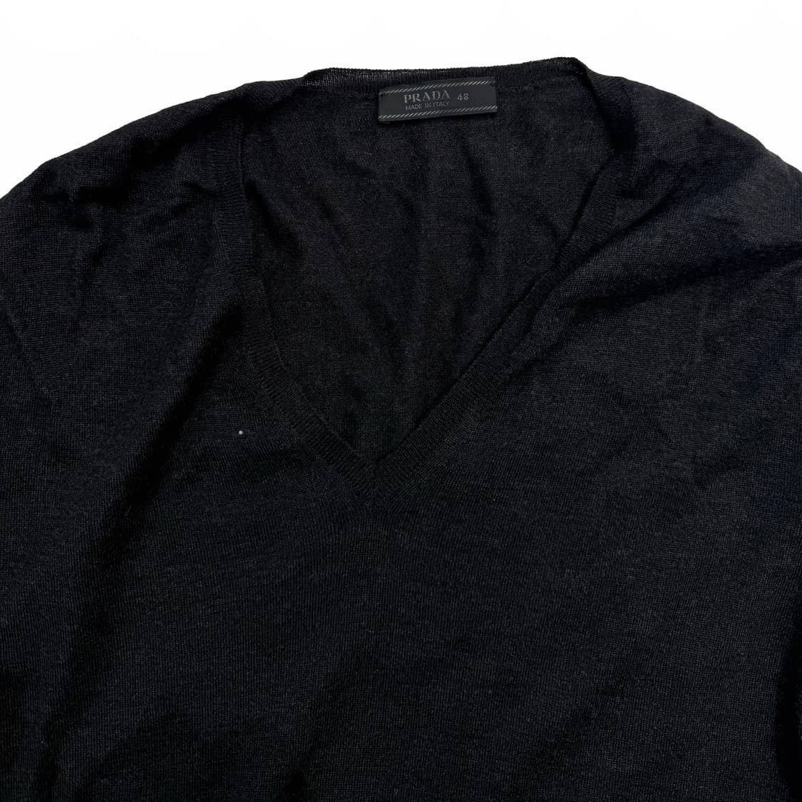 프라다 v넥 니트 48사이즈 상품이미지2