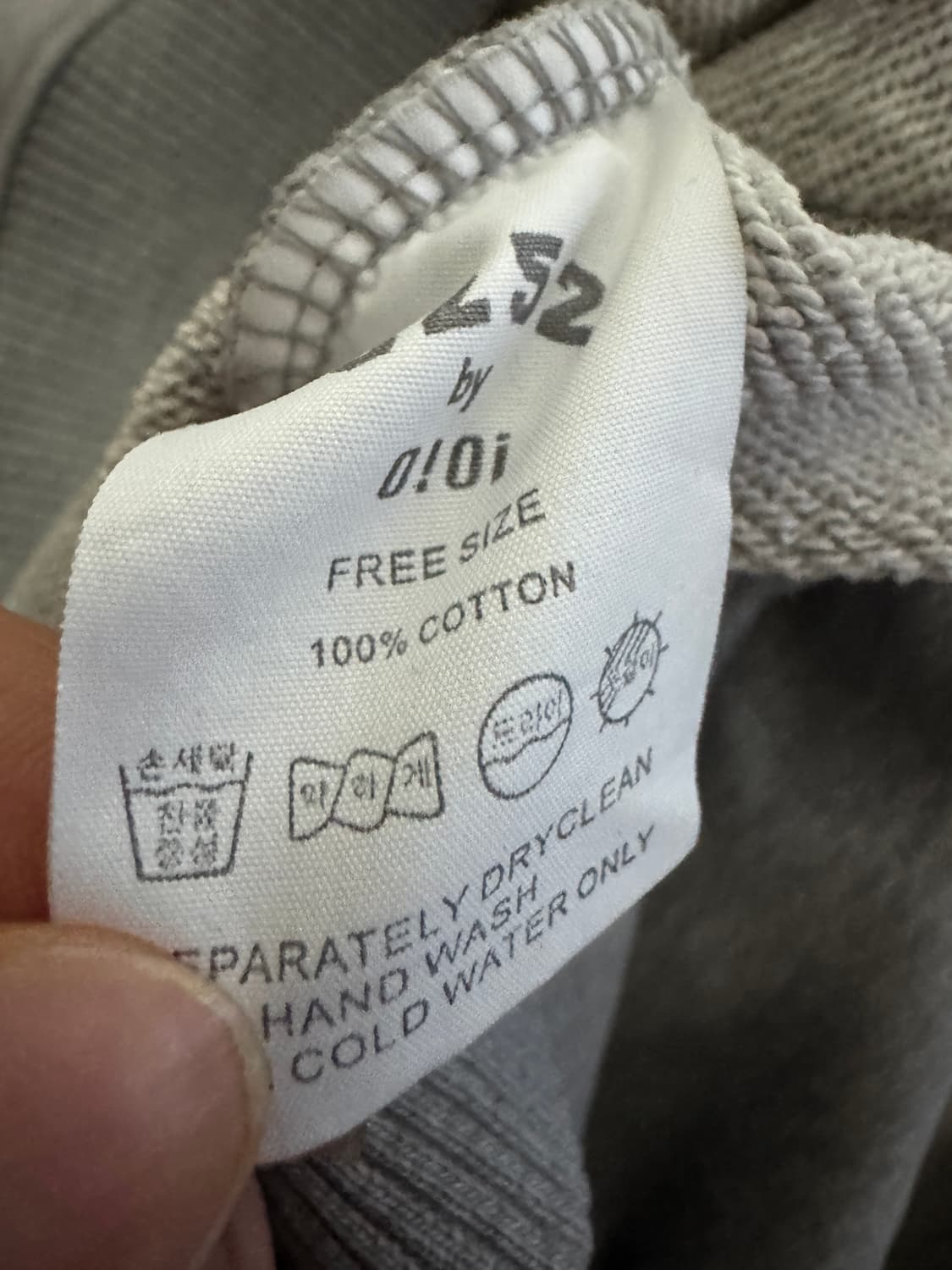 오아이오아이 시그니처 빅 로고 오버핏 후드티 상품이미지4