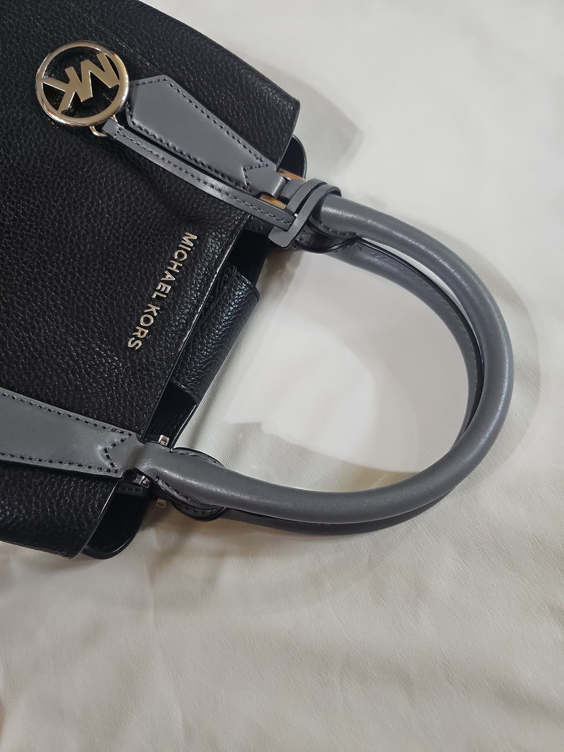 마이클코어스 킴벌리 스몰 토트백 사첼백 블랙 상품이미지9