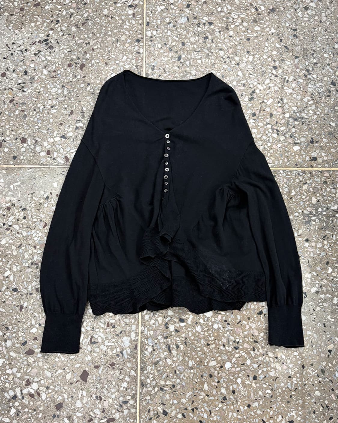 스나오 쿠와하라 페플럼 가디건 상품이미지1