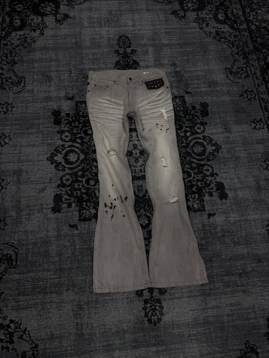 Semantic design 00s stud damaged grey de 상품이미지1